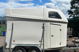 Trailer due cavalli