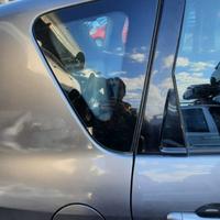 RENAULT SCENIC XMOD DCI 2012 - VETRO FISSO POSTERI