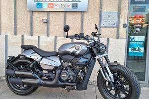 Benelli Leoncino BOBBER 400 Onix Grey - IN PRONTA 