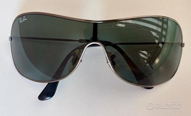 Occhiali da sole originali Ray-Ban.