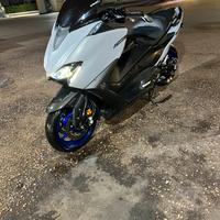 Yamaha T-Max 560