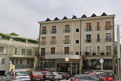 Immobile in asta di 1189 m² con più di 5 locali a 