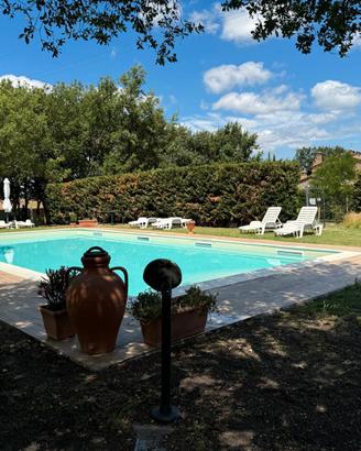 Affascinante appartamento in casolare con piscina