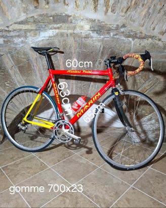 Bicicletta da strada corsa