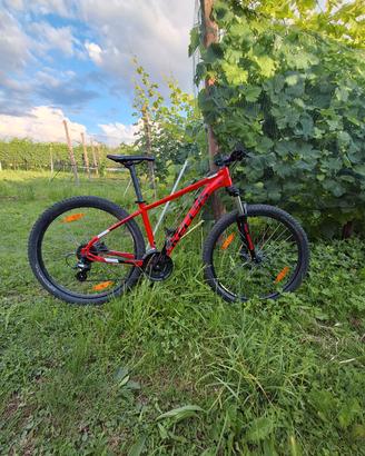 KELLYS Spider 50 del 2022, taglia S,