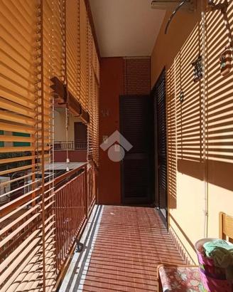 2 LOCALI A NAPOLI