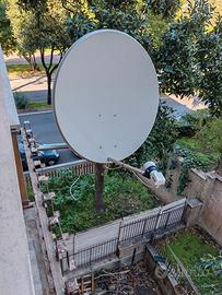 Parabola satellitare semi nuova