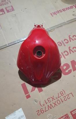 Serbatoio Carburante Yamaha R6 Rosso Usato