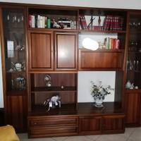 credenza più tavolo e sedie