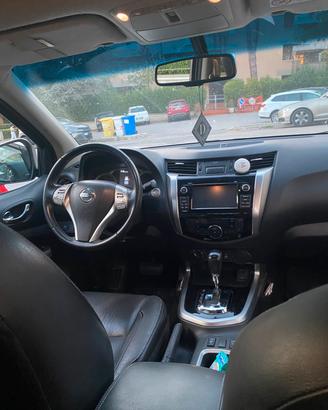 nissan pik up