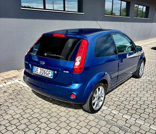 Ford Fiesta 1.4 TDCi 3p. Ghia !! ( SOLI 60.000 km 