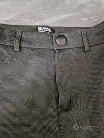 pantaloni Zara