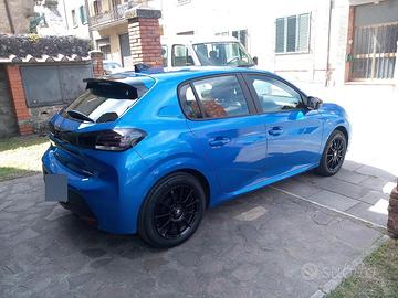 Peugeot 208 PureTech Active  – Neopatentati