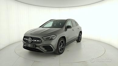 MERCEDES-BENZ GLA 200 d