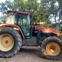 TRATTORE New Holland M100