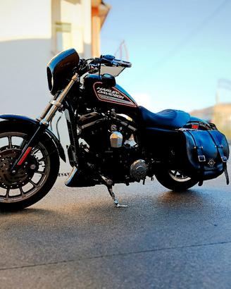 HARLEY DAVIDSON 883R