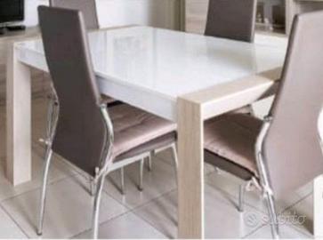 Tavolo da pranzo Vetro Bianco
Legno 