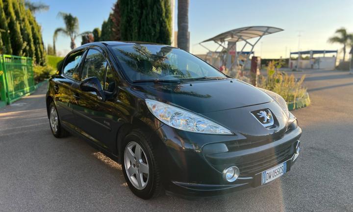 Peugeot 207 1.4 HDi 70CV 5p. XS
