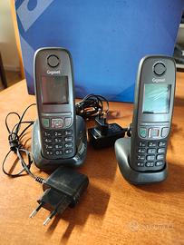 Coppia di telefoni cordless