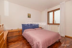 Casa indipendente in buone condizioni su quattro l