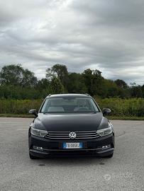 Volkswagen Passat 2.0 TDI DSG Comfortline BlueMoti