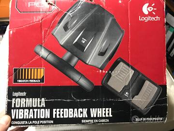 Volante e pedaliera per pc