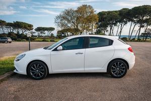 Alfa Romeo Giulietta 1.6 JTDM 16V Sportiva