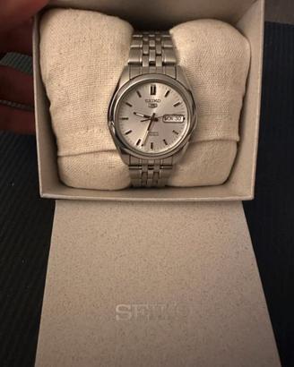 Seiko 5 SNK355