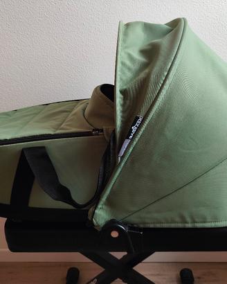 Carrozzina Bassinett Babyzen con attacchi 