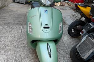 Vespa piaggio