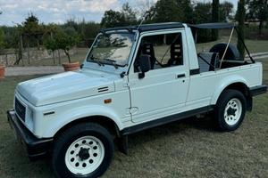 Jeep cabrio Suzuki Land Rover Santana
