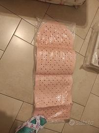 tappeto rosa antiscivolo per bagno o doccia