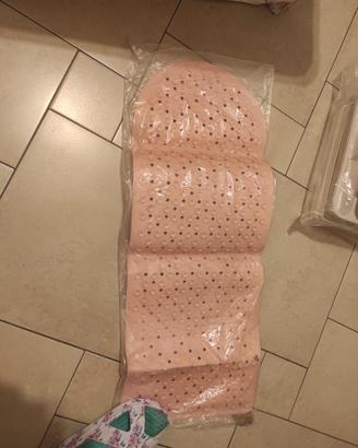 tappeto rosa antiscivolo per bagno o doccia
