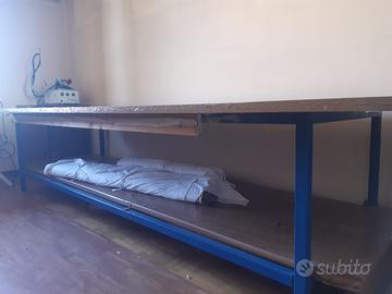 Tavolo confezionamento tende e accessori vari