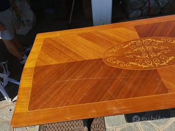 Tavolo in legno
