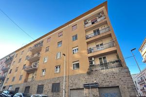 Cagliari via Dalmazia Trivano luminoso buono stato