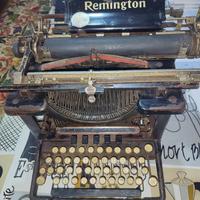 macchina da scrivere Remington