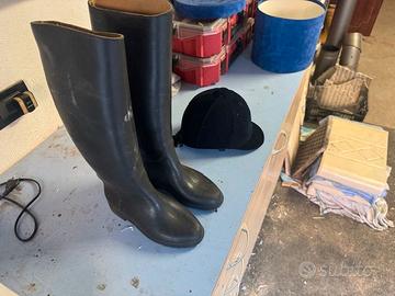 stivali cavallerizza e cap