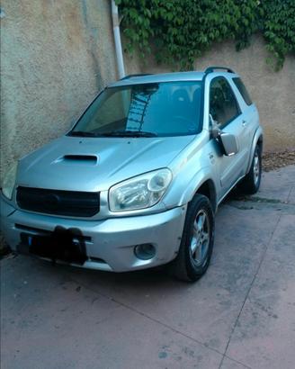  ricambi Toyota RAV 4  del 2004