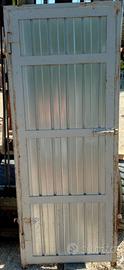 Porta in lamiera zincata