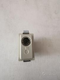 PRESA TV PASSANTE dB4 - COMPATIBILE BTICINO MAGIC