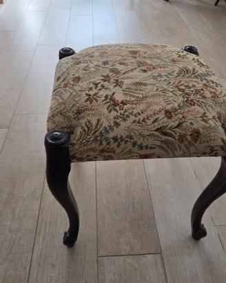 Sgabello / pouf imbottito
