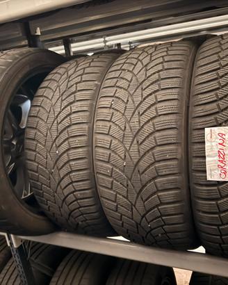 Pneumatici invernali Toyo Observe 225/40 R18 S944