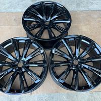 3 cerchi Audi Q8 da 23 pollici