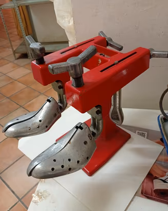 Macchina allarga scarpe professionale