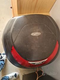 bauletto givi da sistemare serratura  e casco 