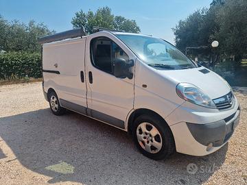 FURGONE OPEL VIVARO 2013