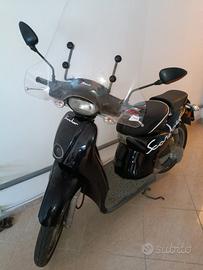 Aprilia Scarabeo 50  2t
