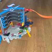 Parcheggio multipiano Hot Wheels