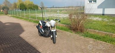 Keeway RKV 125 + DUE CASCHI INTEGRALI